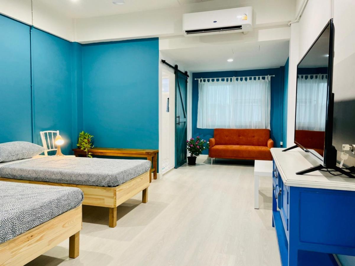 Grasshopper Bed And Cafe Hotel Pak Kret Exterior photo