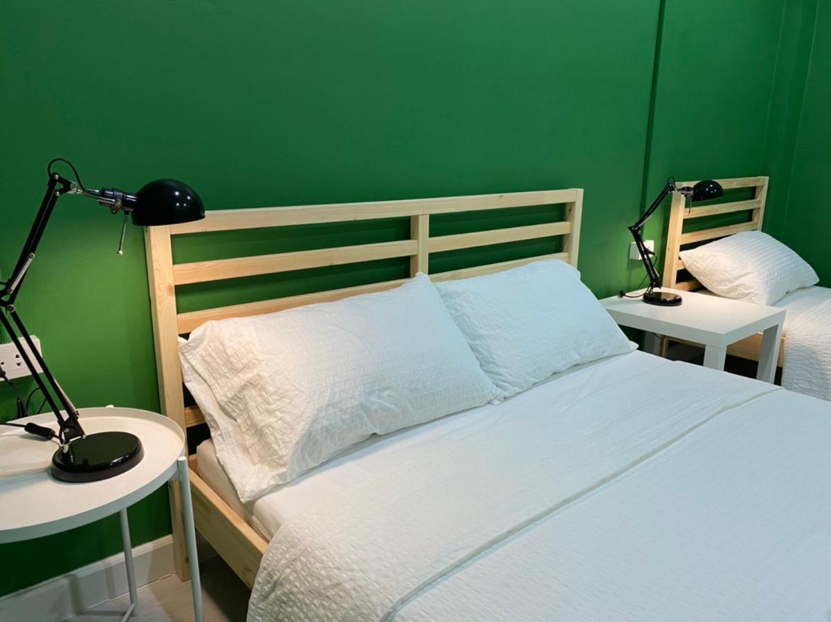 Grasshopper Bed And Cafe Hotel Pak Kret Exterior photo
